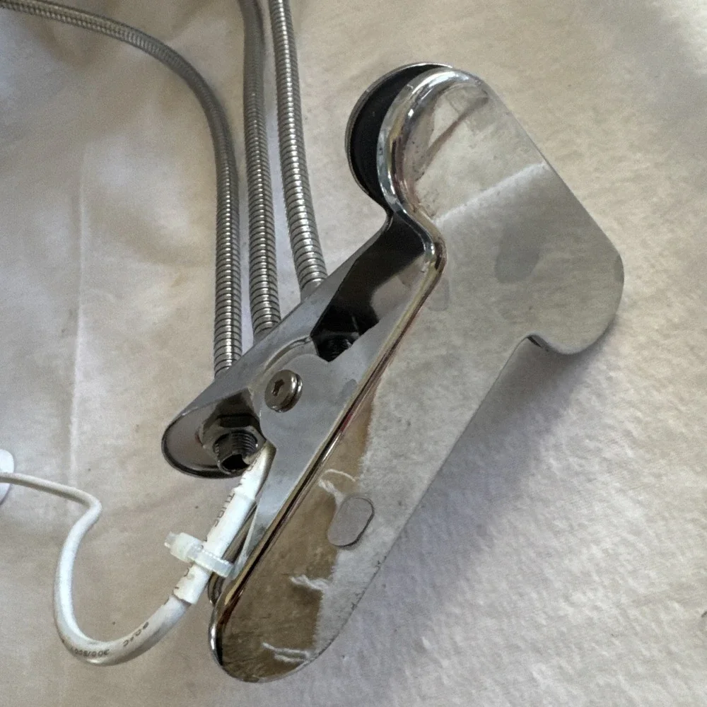 Clip-on LED Light With 3 Adjustable Gooseneck Lights In The Color Of Purple